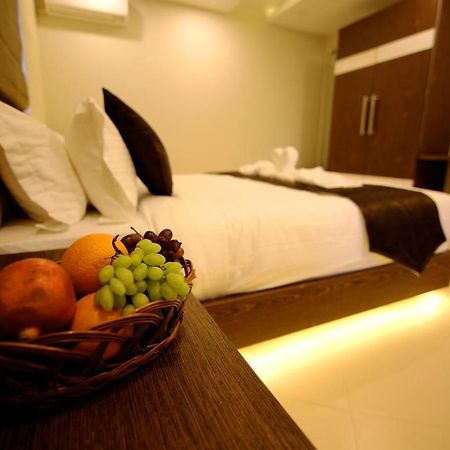 Hotel Le Sapphire Султан Батери Екстериор снимка