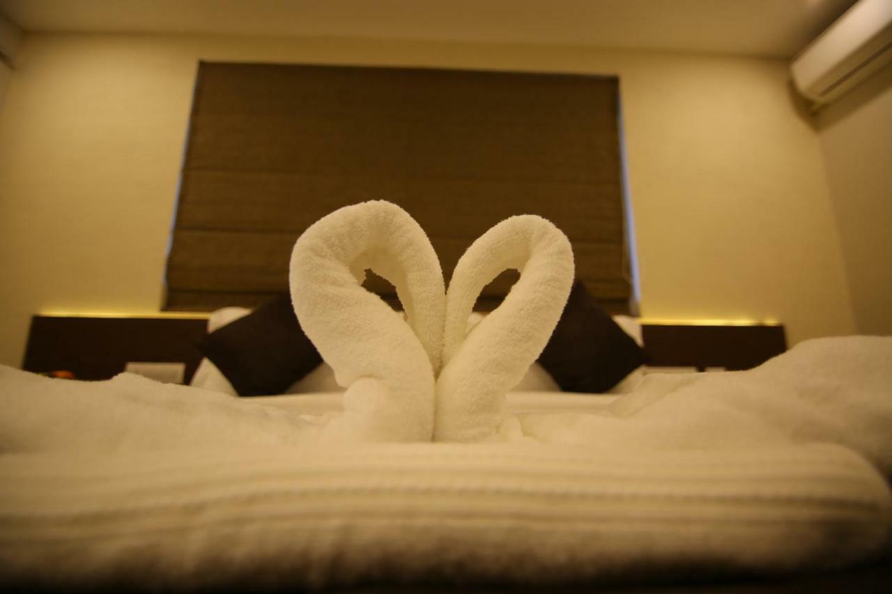 Hotel Le Sapphire Султан Батери Екстериор снимка